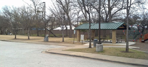 The Dragon Wing Chun Kung Fu School provides classes for training,